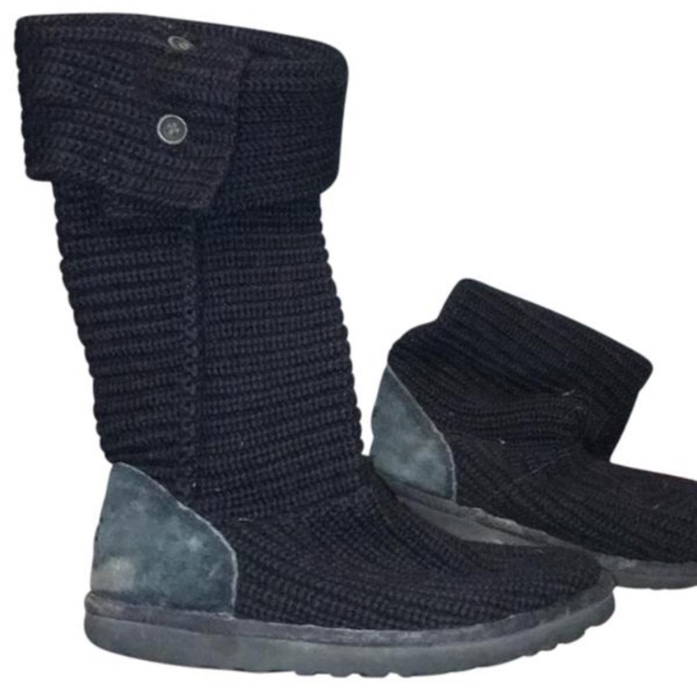 UGG AUSTRALIA classic crochet mid calf black boots
